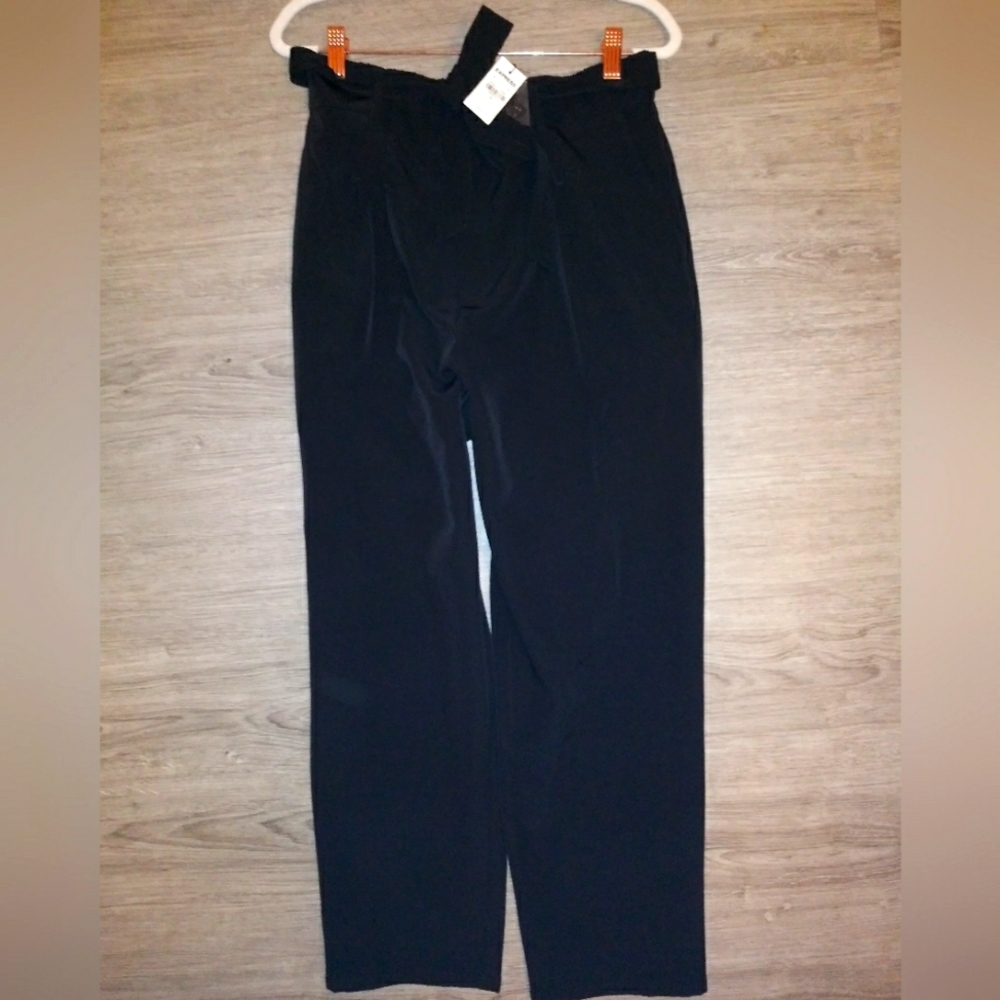 express black highwasted trouser pants. withbelt ties in front. nwt. sz. medium.